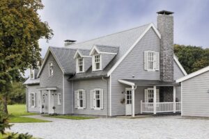 Vinyl siding installation on residential home in Sacramento CA